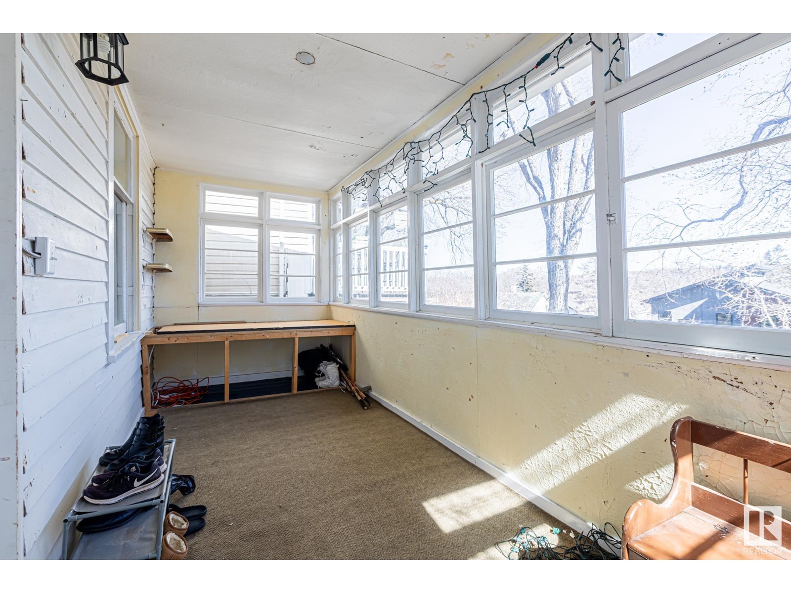 Property at 10034 94 ST NW image 2