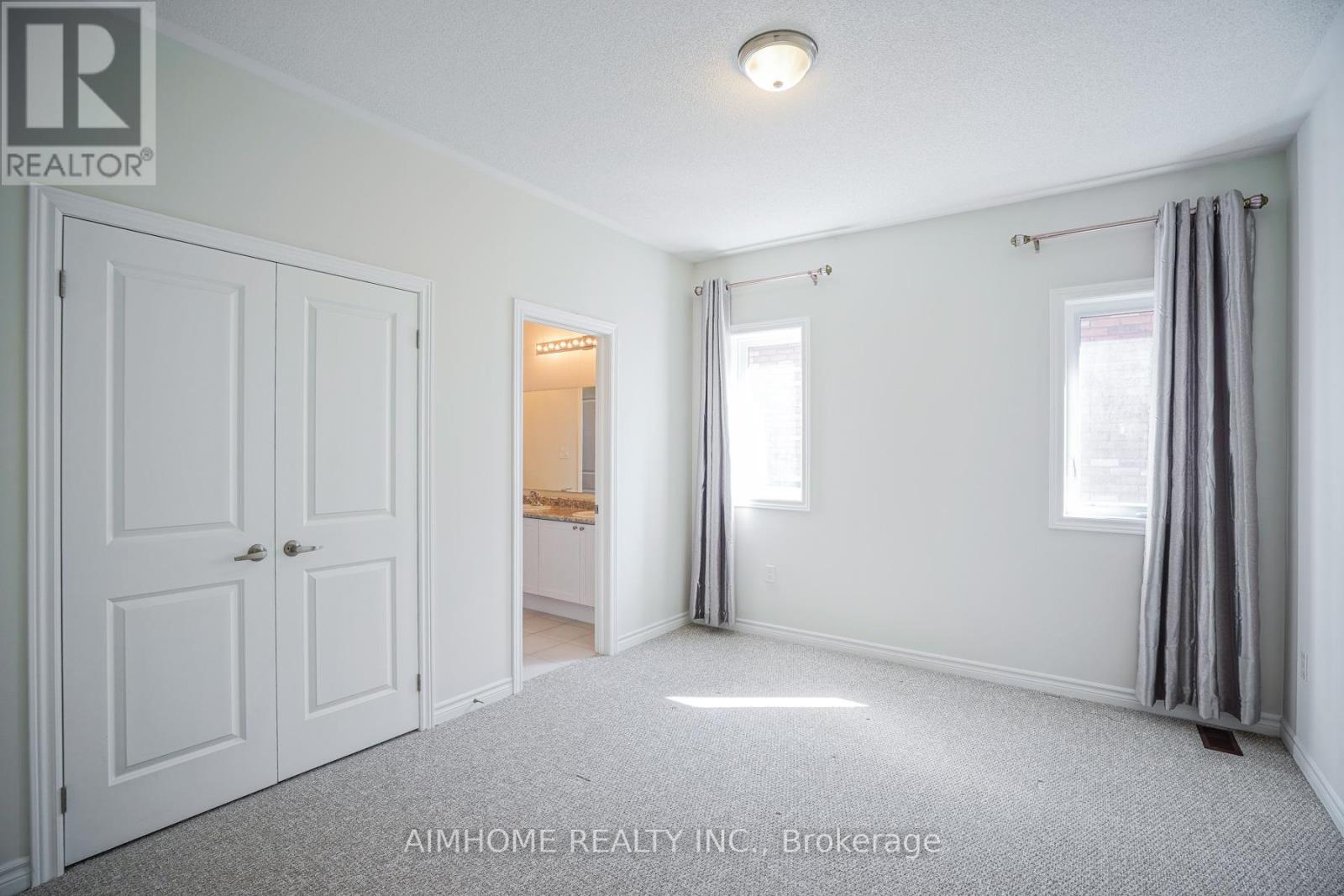 30 Brown Court, Newmarket, Ontario  L3Y 0C7 - Photo 27 - N12086942