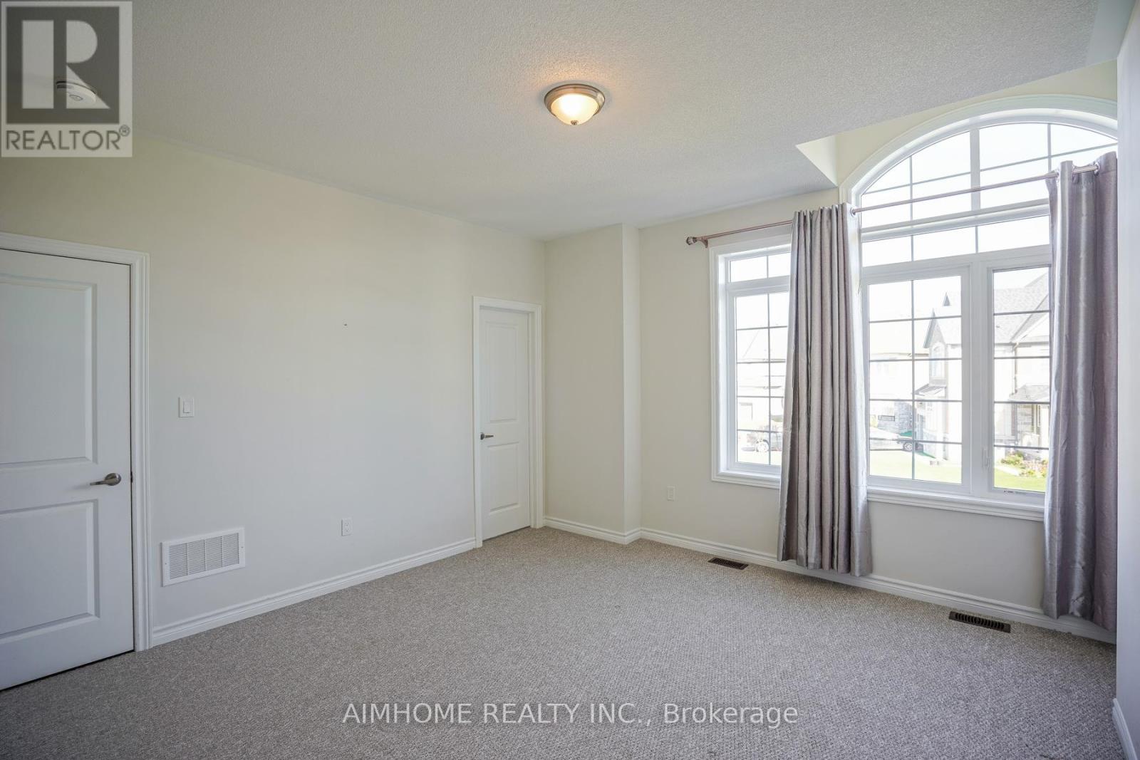 30 Brown Court, Newmarket, Ontario  L3Y 0C7 - Photo 31 - N12086942