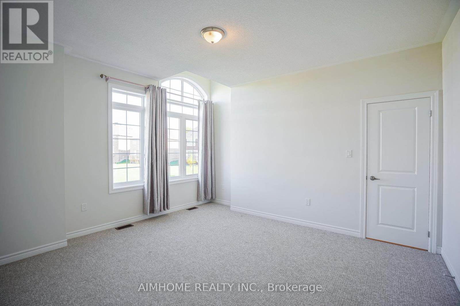 30 Brown Court, Newmarket, Ontario  L3Y 0C7 - Photo 32 - N12086942