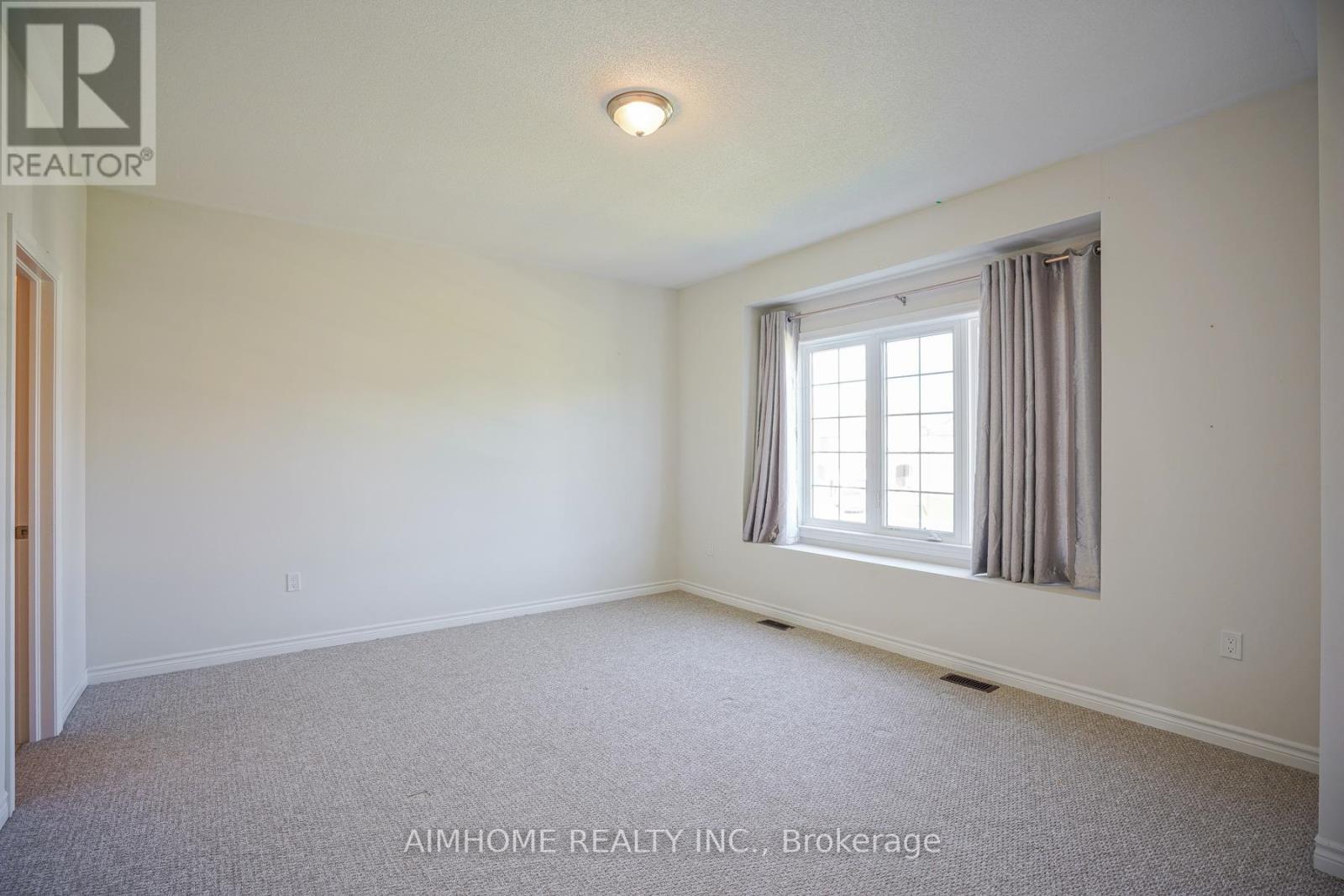 30 Brown Court, Newmarket, Ontario  L3Y 0C7 - Photo 34 - N12086942