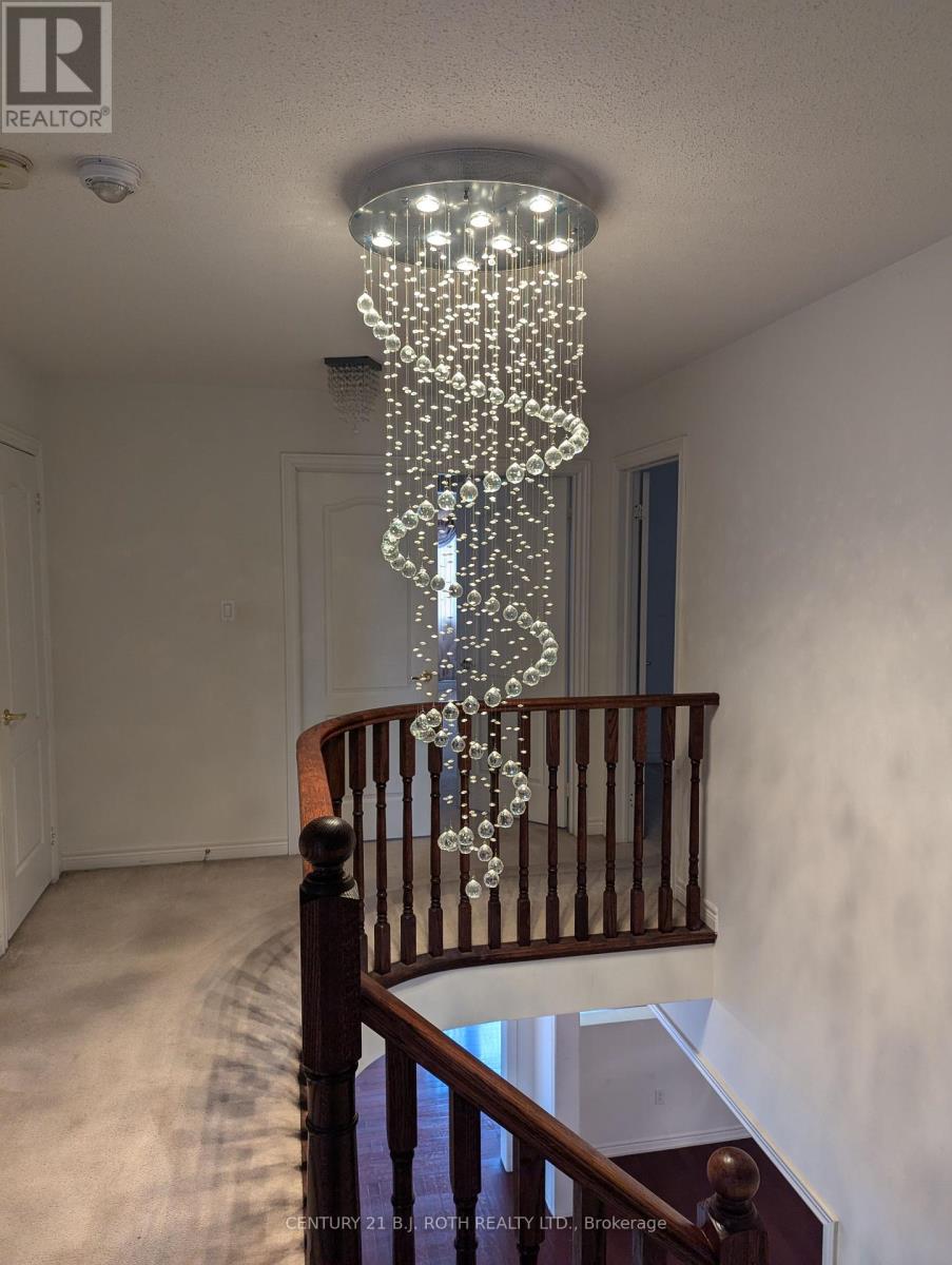 98 Gold Park Gate, Essa, Ontario  L0M 1B4 - Photo 17 - N12086943