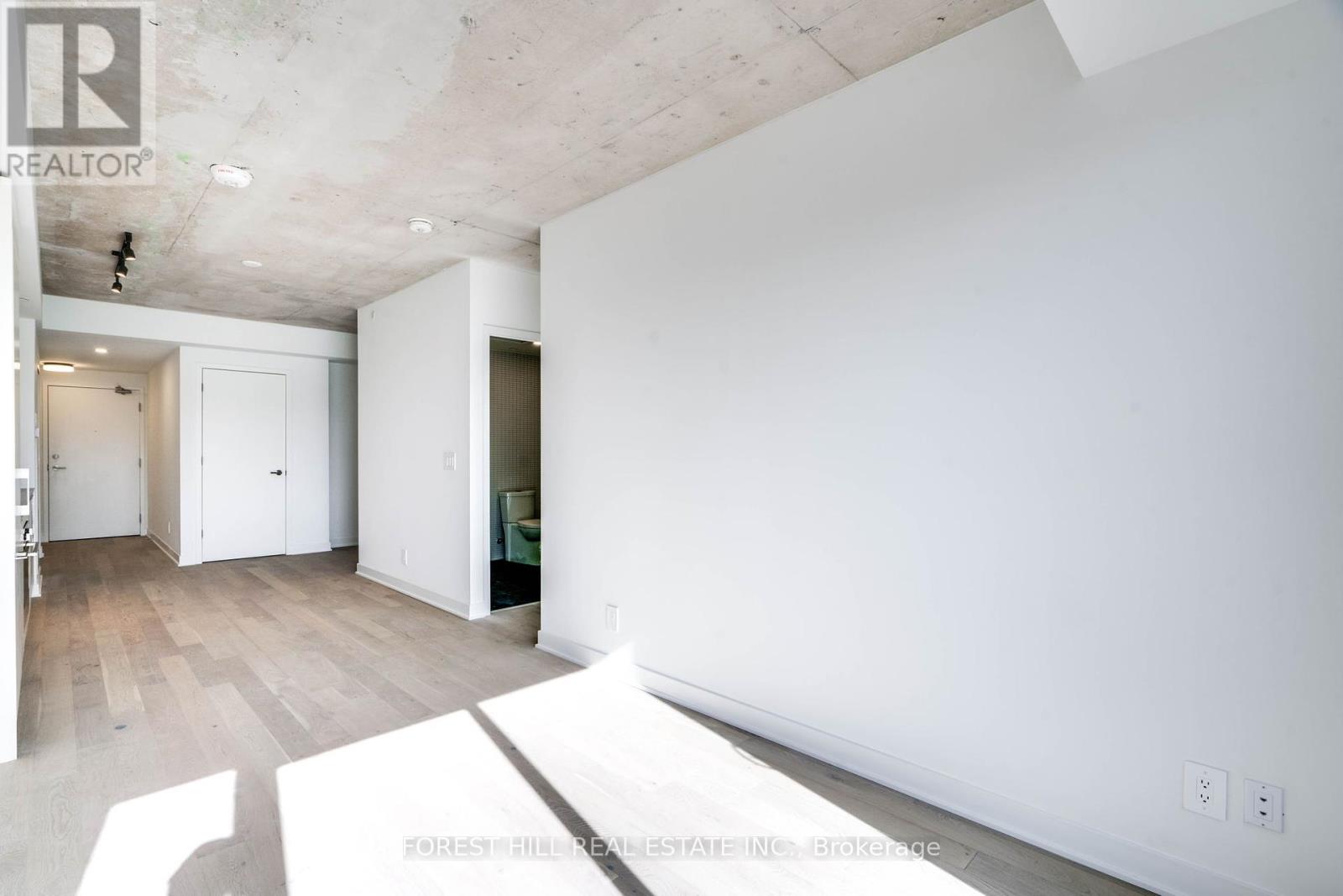 401 - 2720 Dundas Street W, Toronto, Ontario  M6P 0C3 - Photo 18 - W12086970