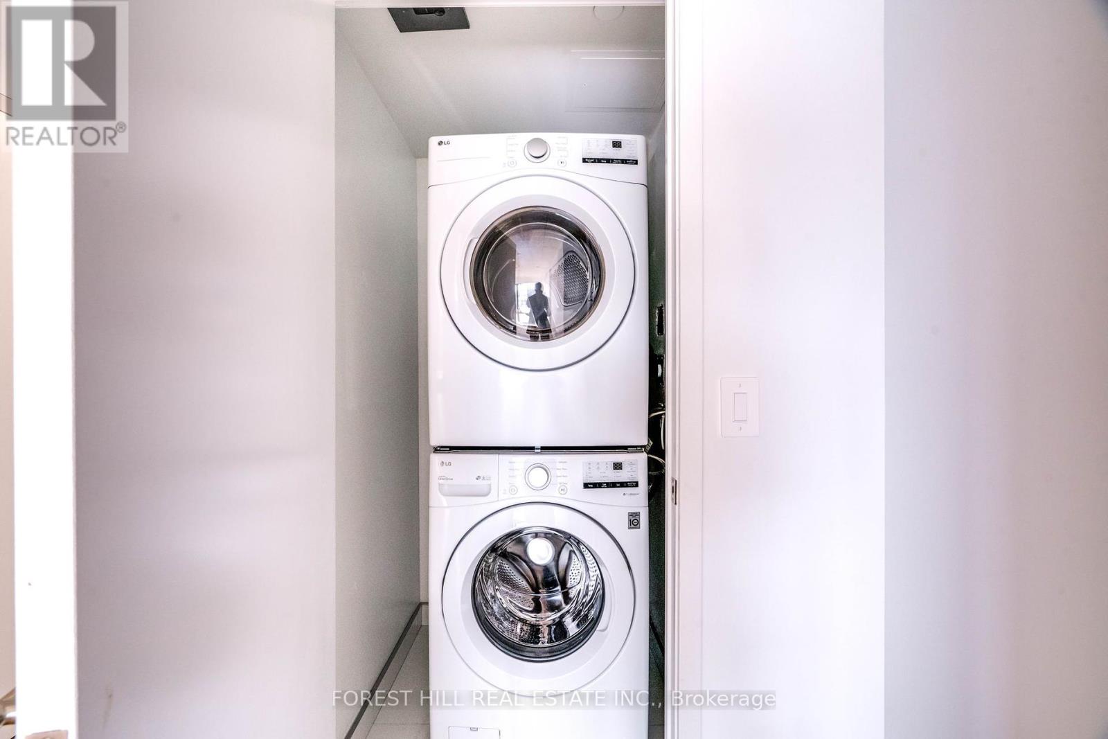 401 - 2720 Dundas Street W, Toronto, Ontario  M6P 0C3 - Photo 20 - W12086970