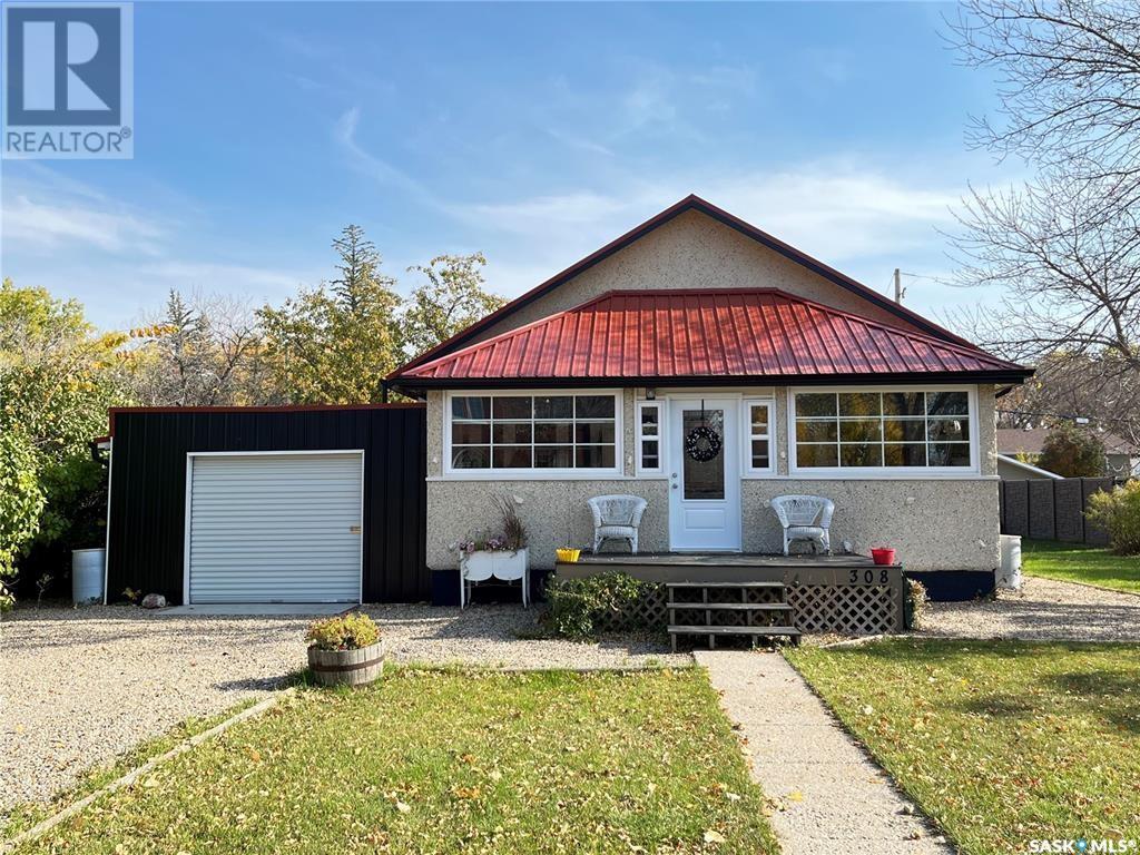 308 Jasper STREET, Maple Creek, Saskatchewan
