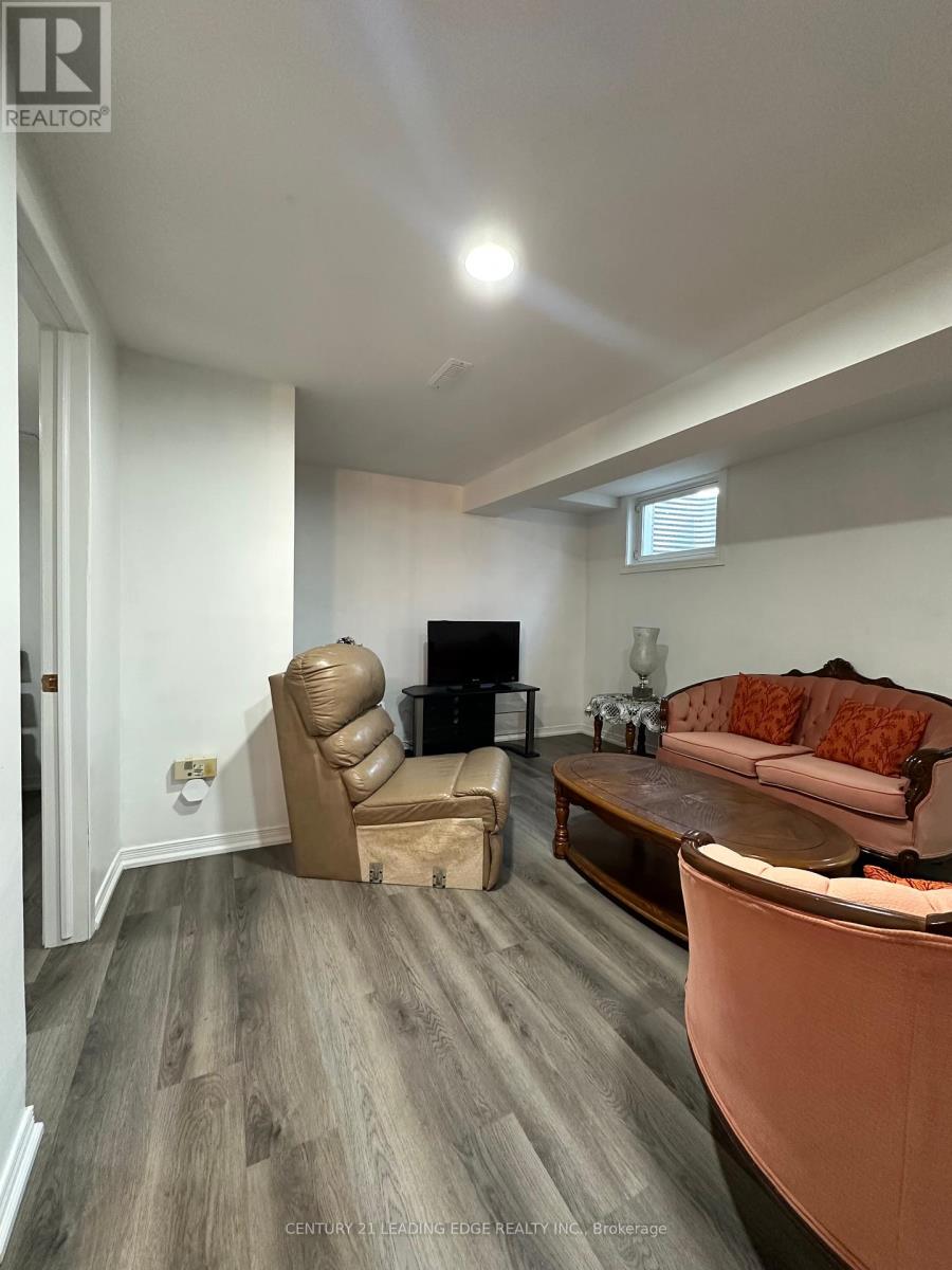 Bsmt - 69 Davisbrook Boulevard, Toronto, Ontario  M1T 2H6 - Photo 8 - E12086981