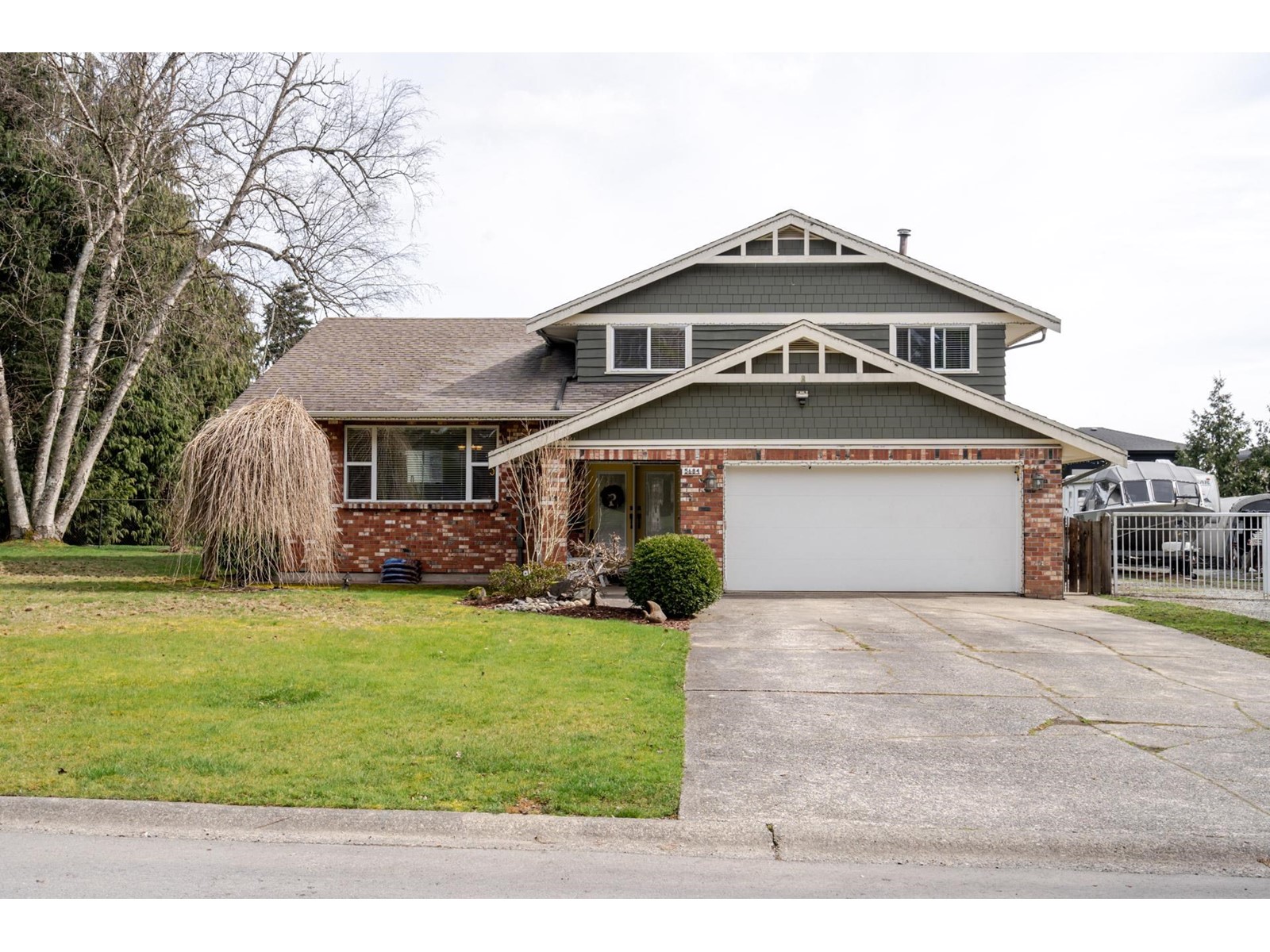 Property at 5684 146A STREET image 3