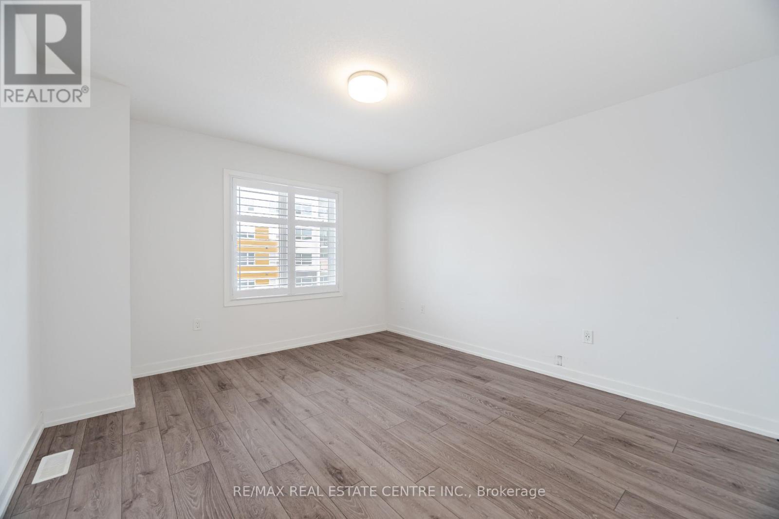 237 - 237 West Oak Trail S, Kitchener, Ontario  N2R 0R9 - Photo 28 - X12084551