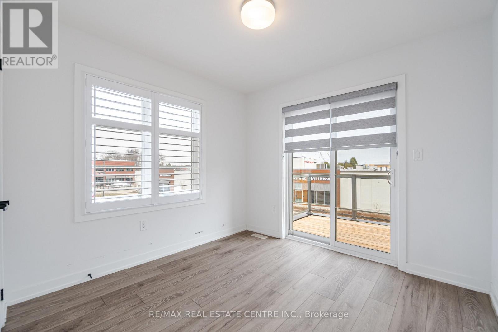 237 - 237 West Oak Trail S, Kitchener, Ontario  N2R 0R9 - Photo 32 - X12084551