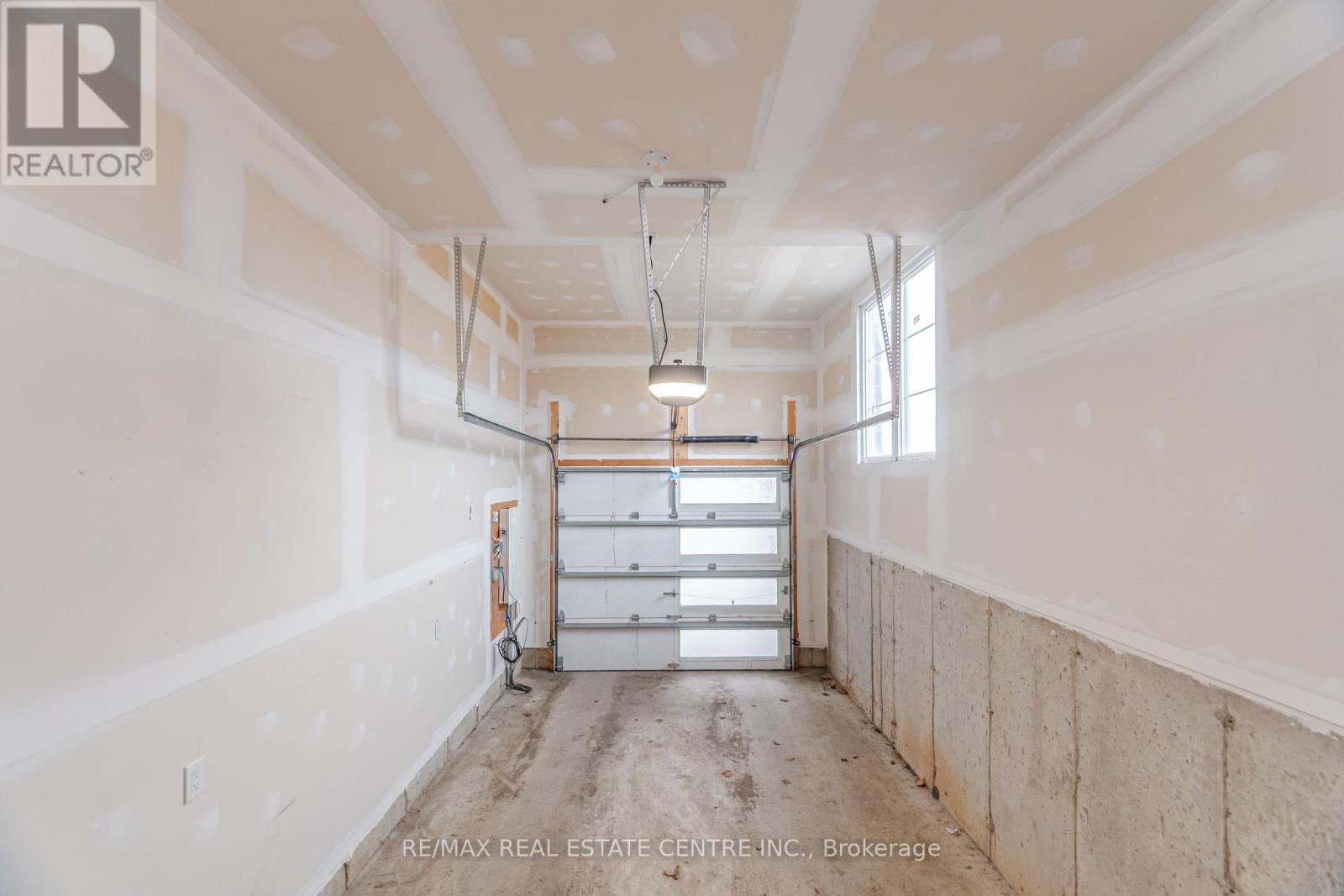 237 - 237 West Oak Trail S, Kitchener, Ontario  N2R 0R9 - Photo 41 - X12084551