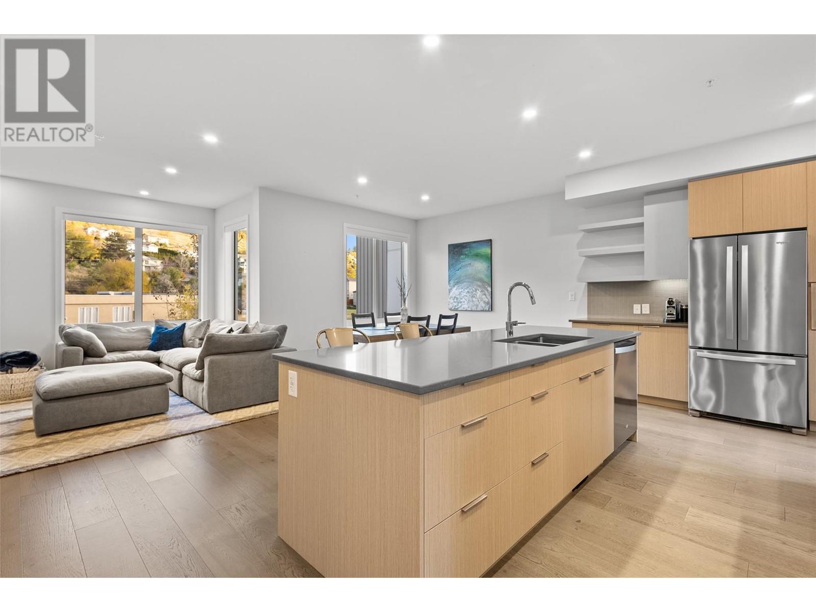 Property at 3719 Woodsdale Road Unit# 3 image 5