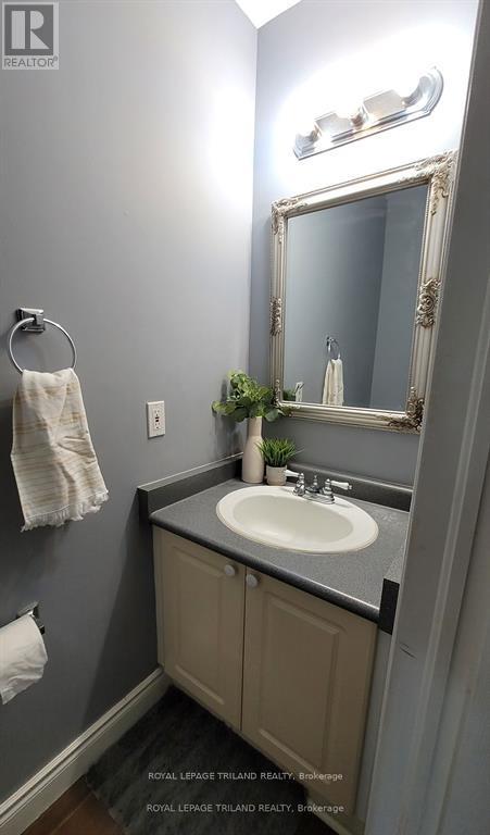 58 Stonehenge Court, London, Ontario  N5V 4M6 - Photo 17 - X12087003