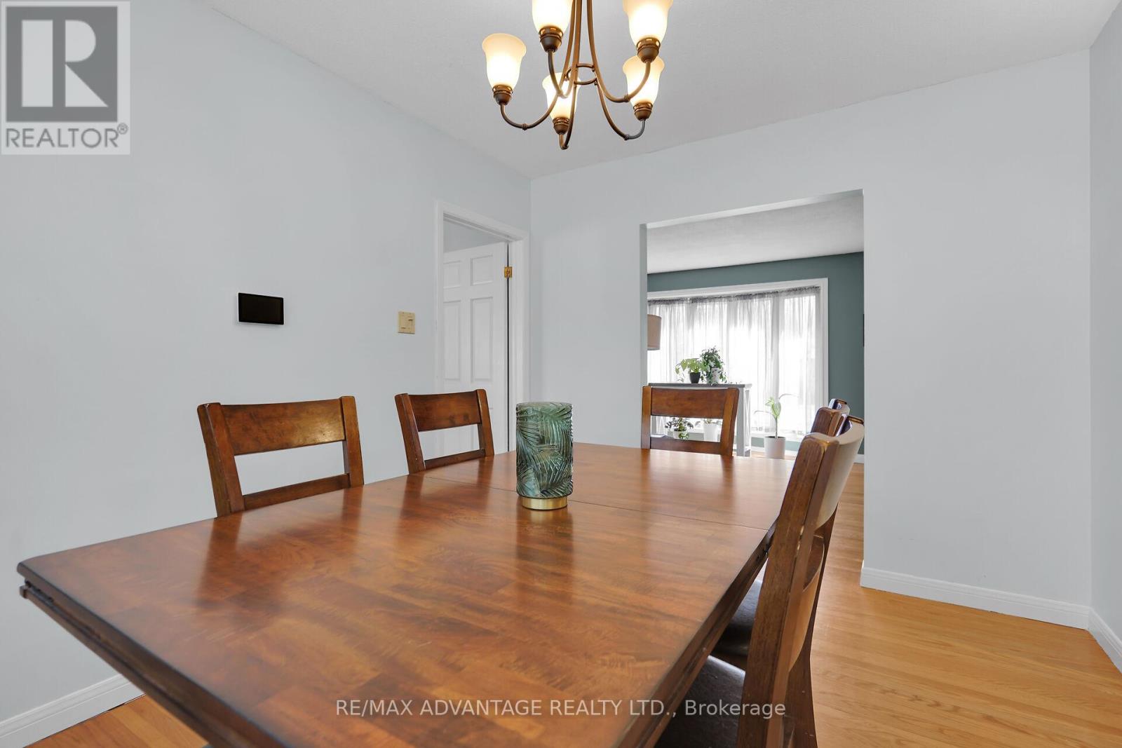 Photo 17 of 50 for 729 Chiddington Avenue