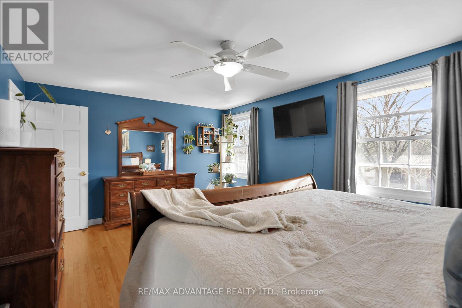 Photo 22 of 50 for 729 Chiddington Avenue