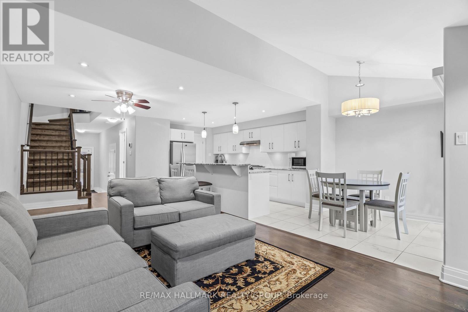 128 Woodhurst Crescent, Ottawa, Ontario  K2S 2G4 - Photo 8 - X12087025