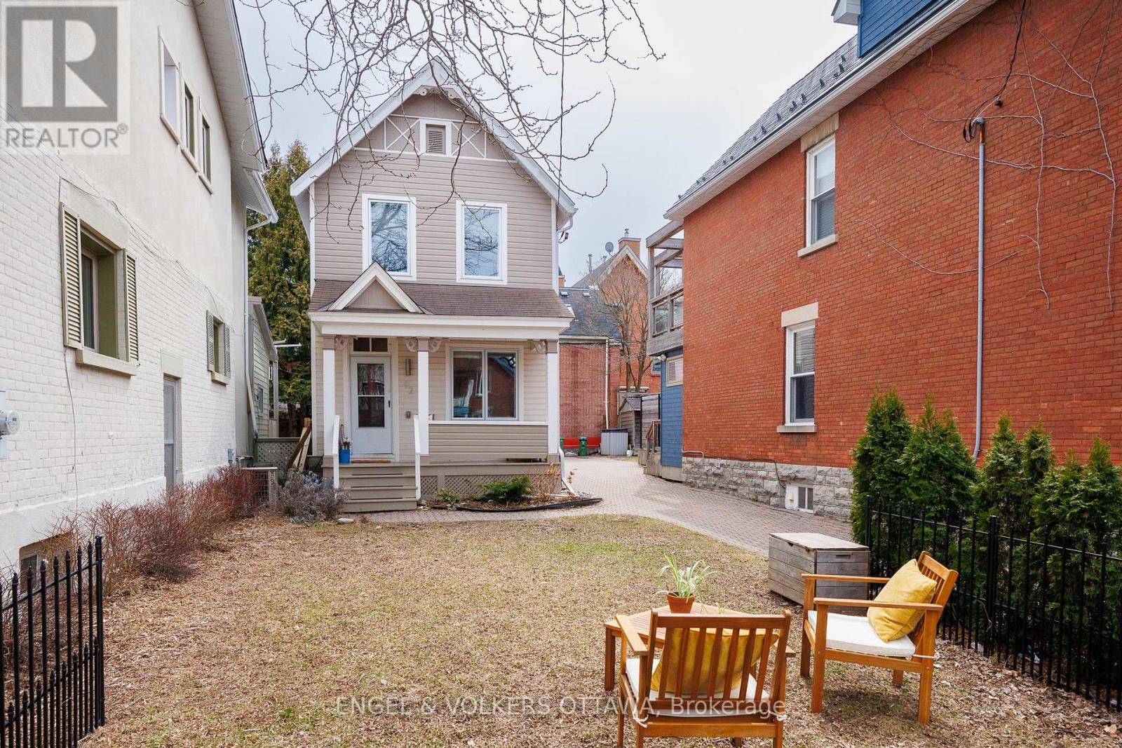 Property at 92 THIRD AVENUE image 2