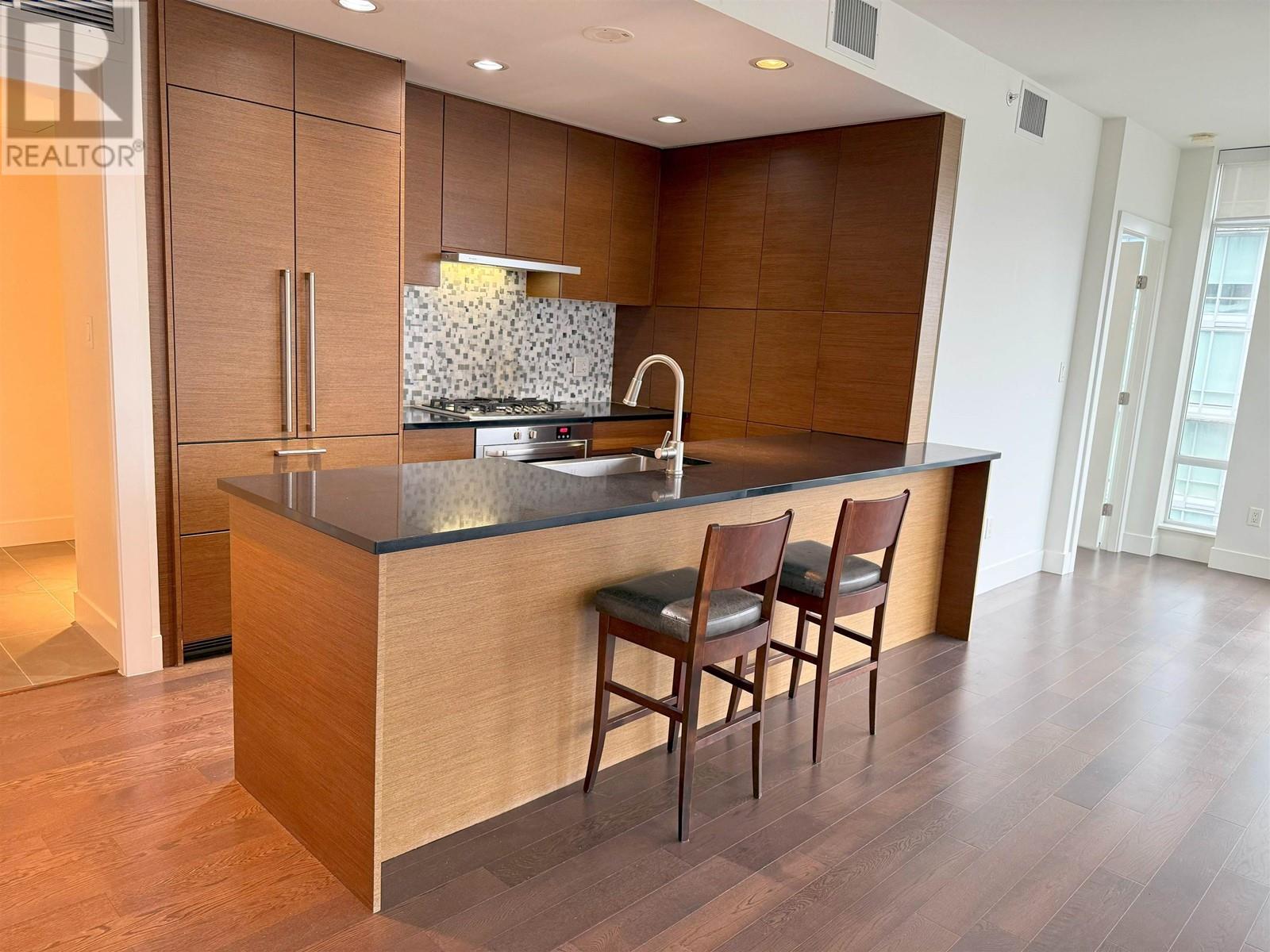 Listing Picture 6 of 16 : 2701 565 SMITHE STREET, Vancouver / 溫哥華 - 魯藝地產 Yvonne Lu Group - MLS Medallion Club Member
