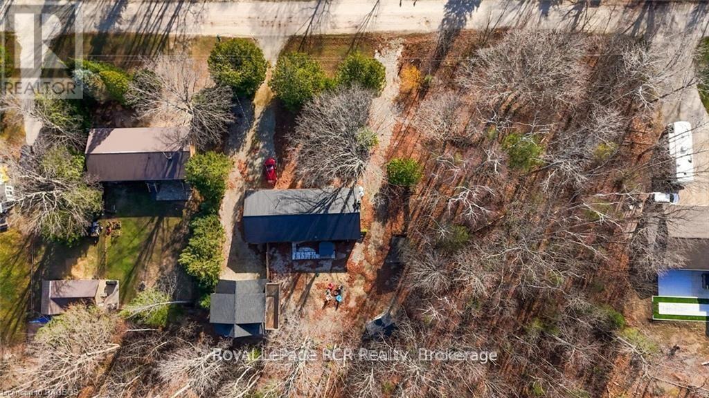 Property at 25 AVELE ROAD E image 2