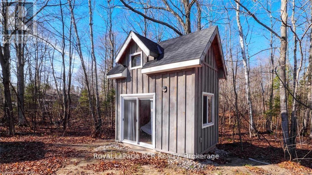 25 Avele Road E, South Bruce Peninsula, Ontario  N0H 2T0 - Photo 20 - X12087118