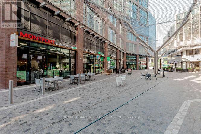 Property at 370 QUEENS QUAY STREET image 1