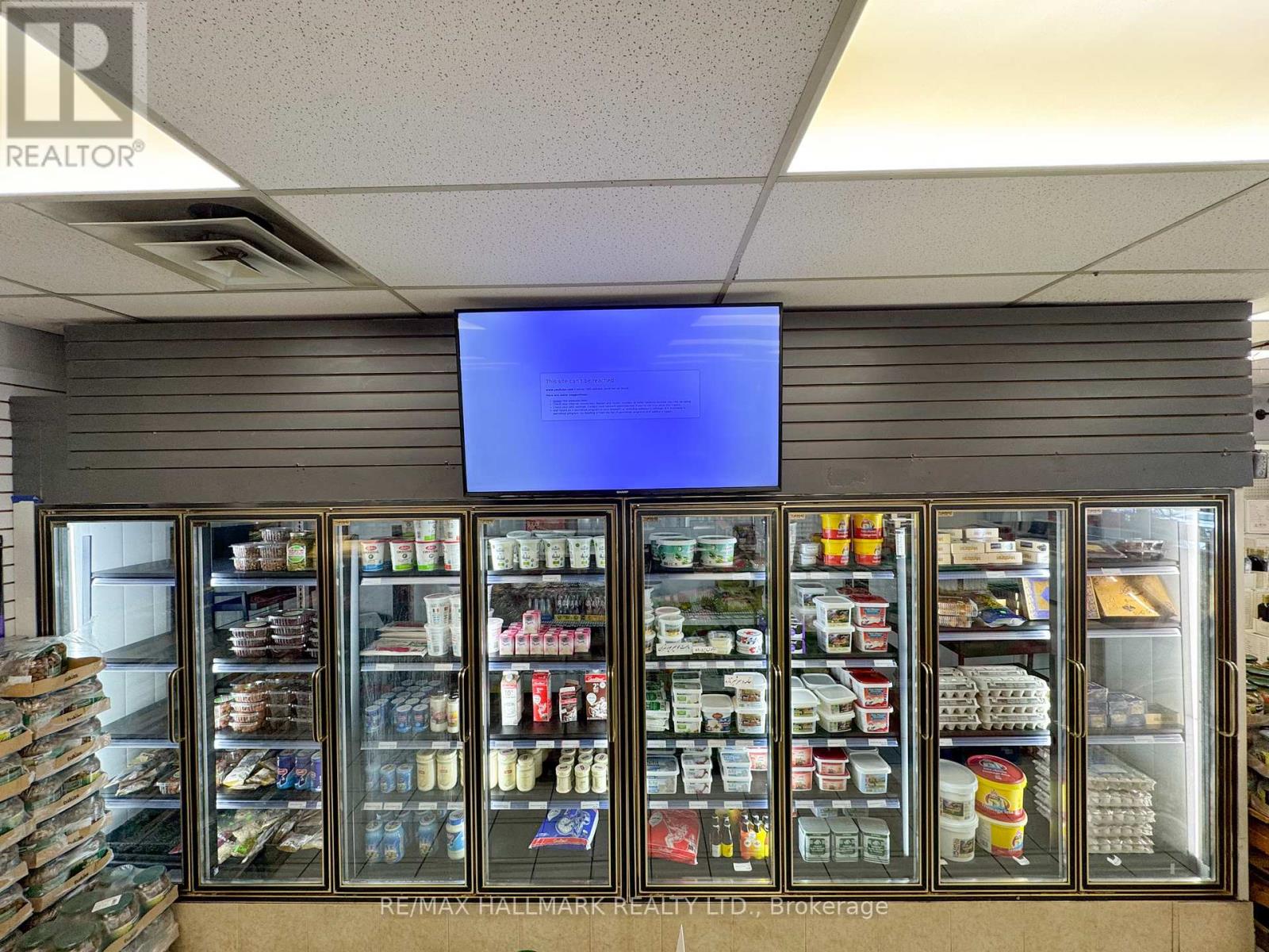 Property at 7327 YONGE STREET N image 5