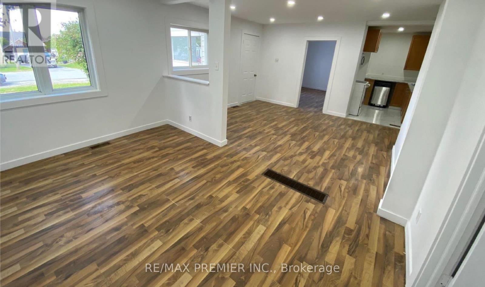 Property at 132 CARTER AVENUE image 3