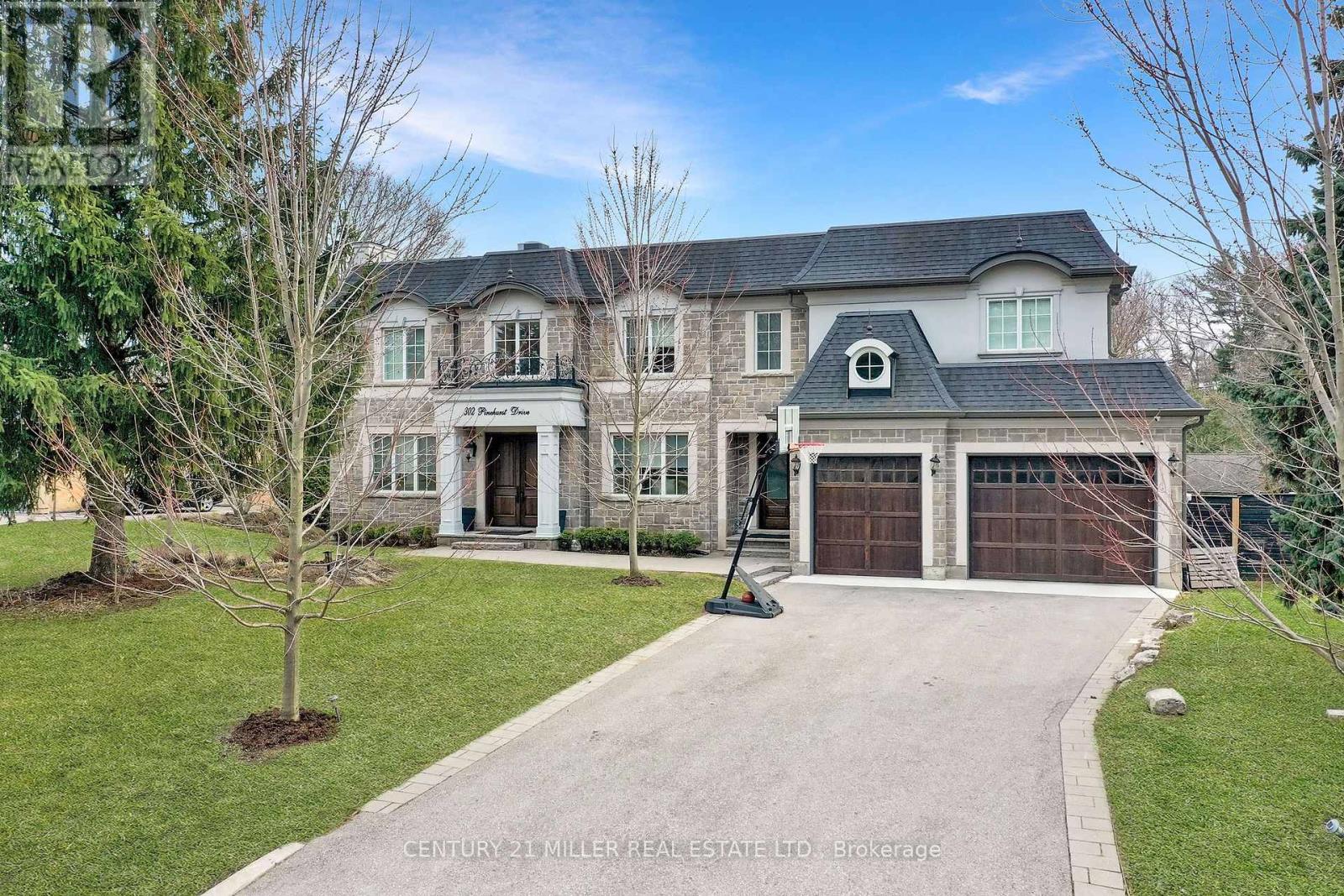 Property at 302 PINEHURST DRIVE image 1