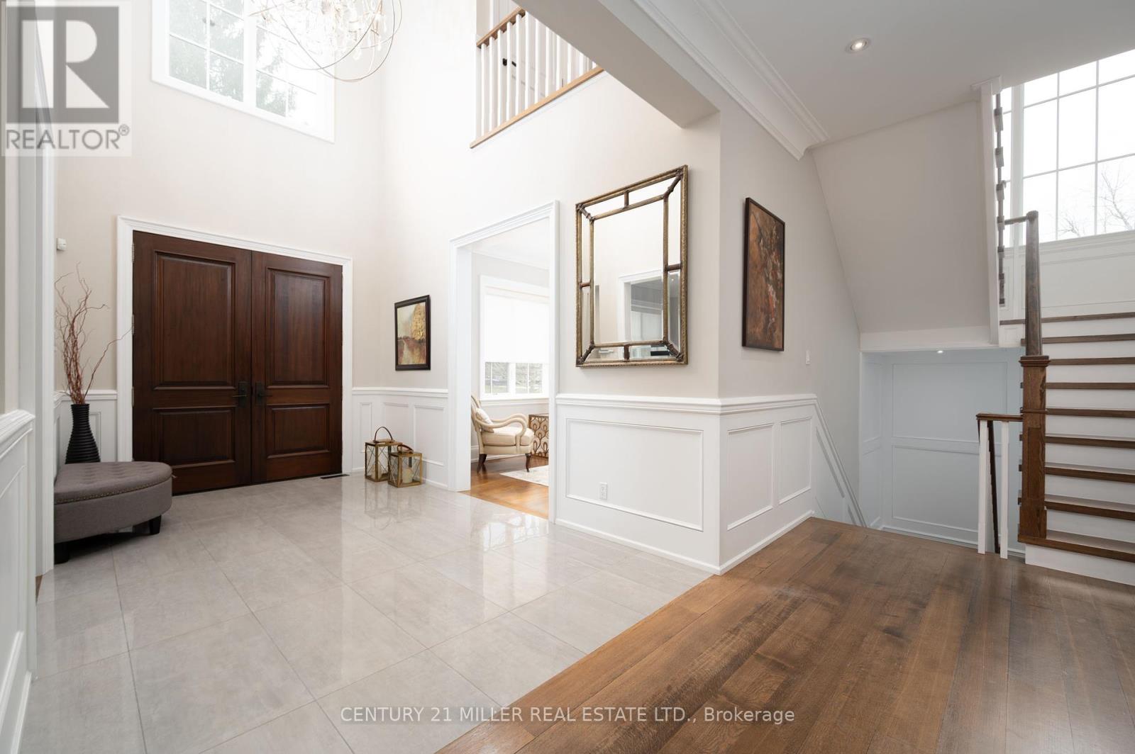 Property at 302 PINEHURST DRIVE image 3