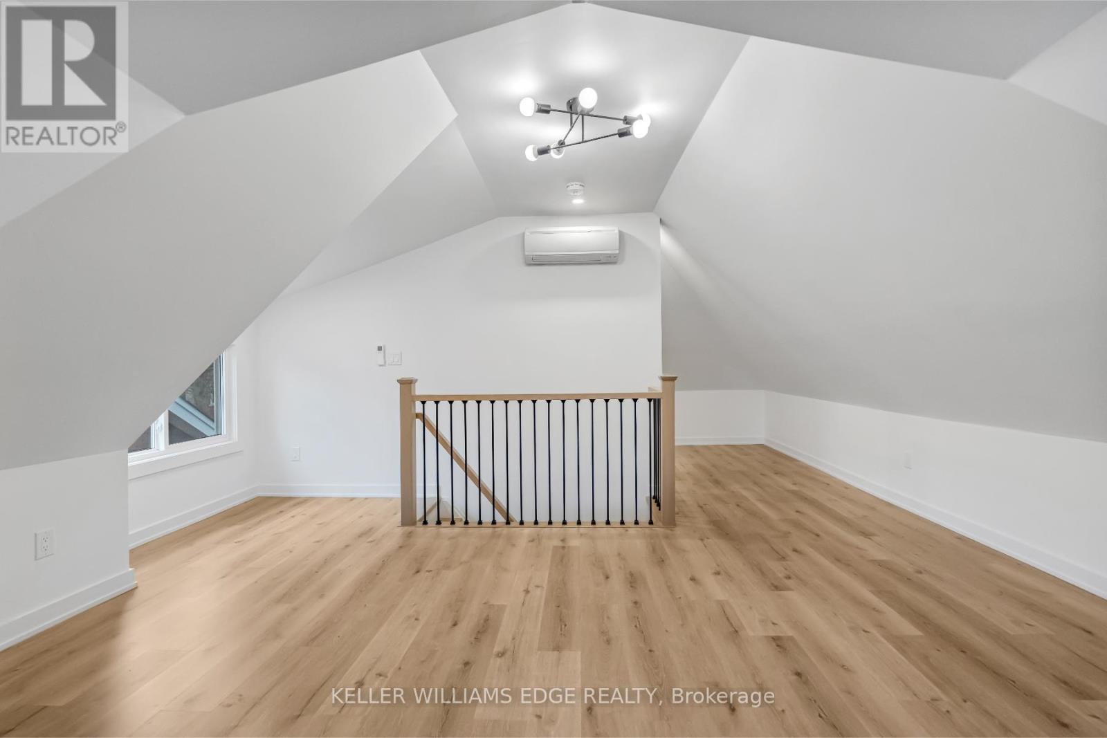 184 Burris Street, Hamilton, Ontario  L8M 2J8 - Photo 35 - X12087134