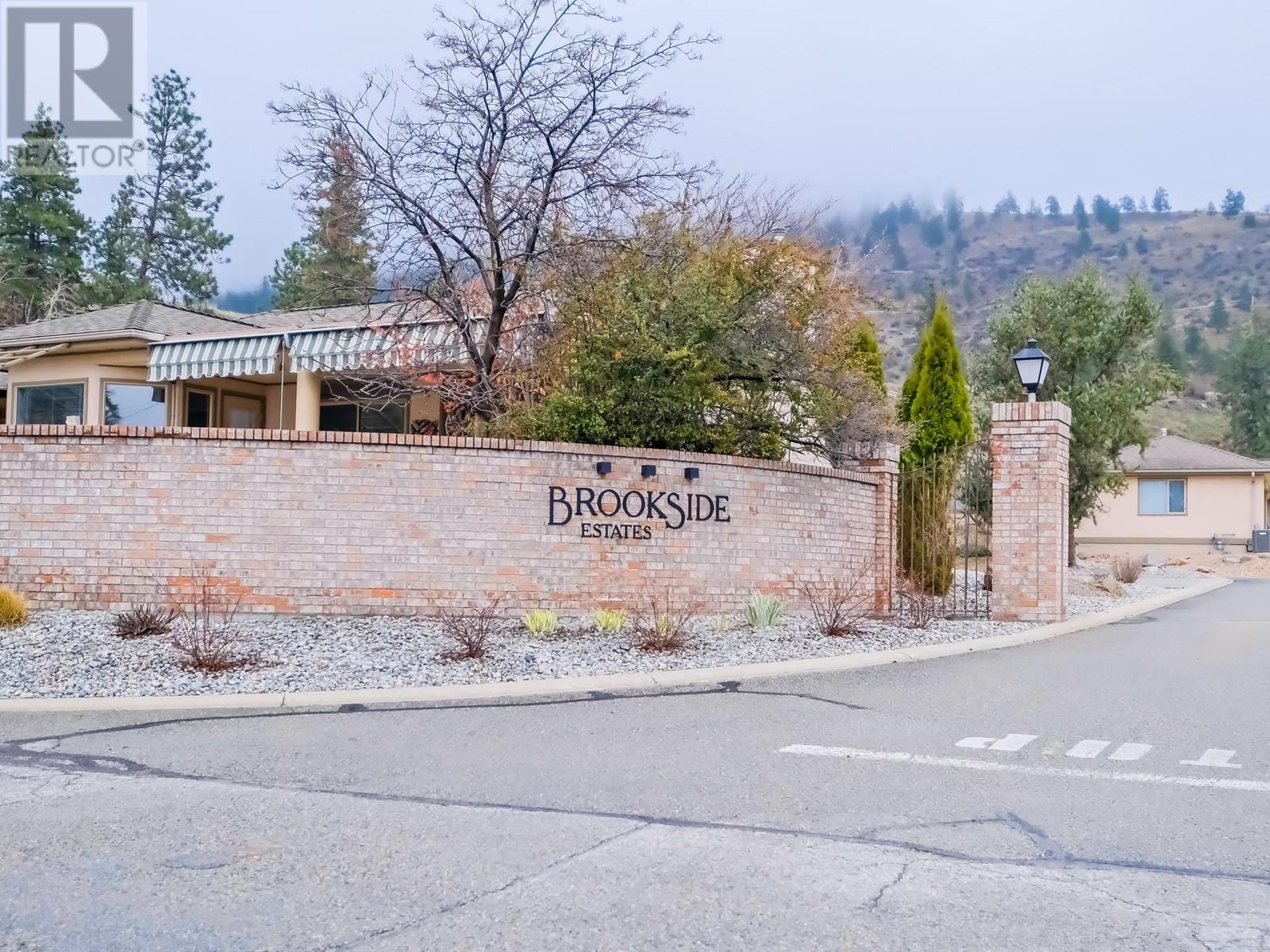 Property at 102 FORESTBROOK Place Unit# 101 image 2