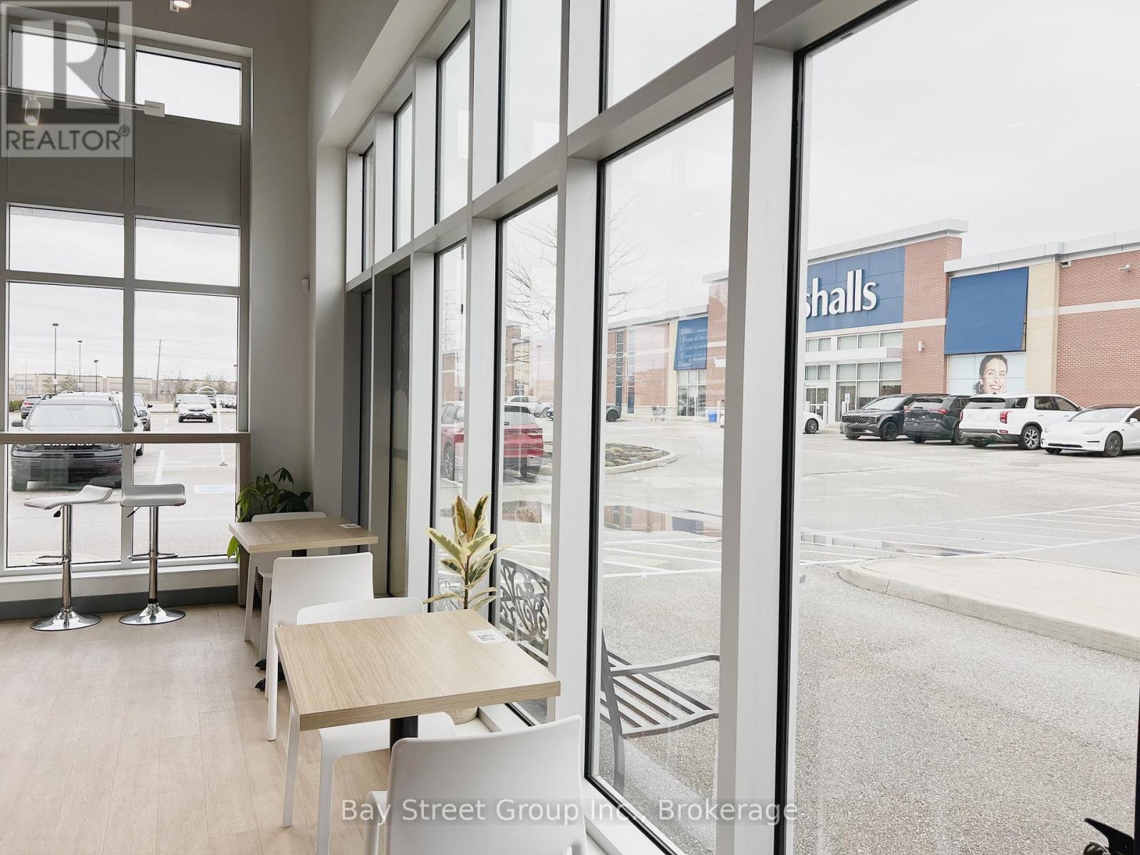 3101 Appleby Line, Burlington, Ontario  L7M 0V7 - Photo 4 - W12086349