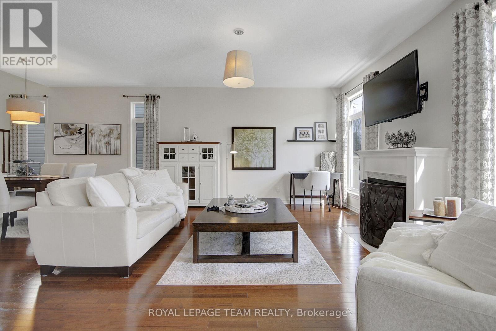 2613 Half Moon Bay Road, Ottawa, Ontario  K2J 0Z1 - Photo 12 - X12087136