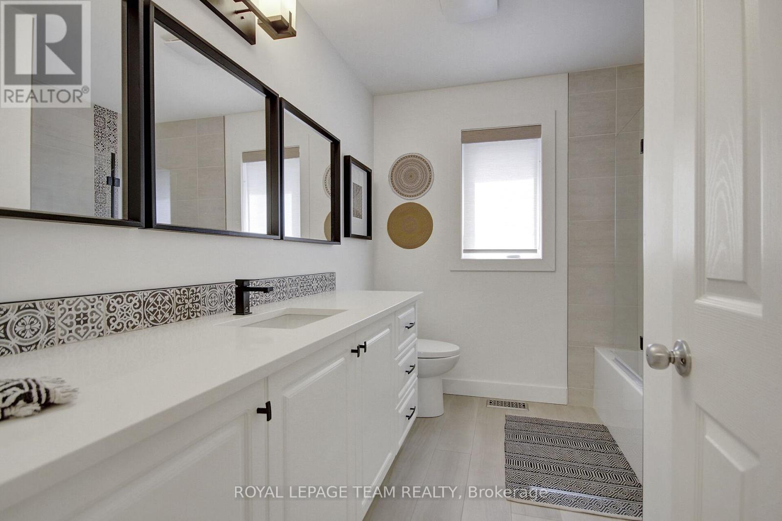 2613 Half Moon Bay Road, Ottawa, Ontario  K2J 0Z1 - Photo 40 - X12087136