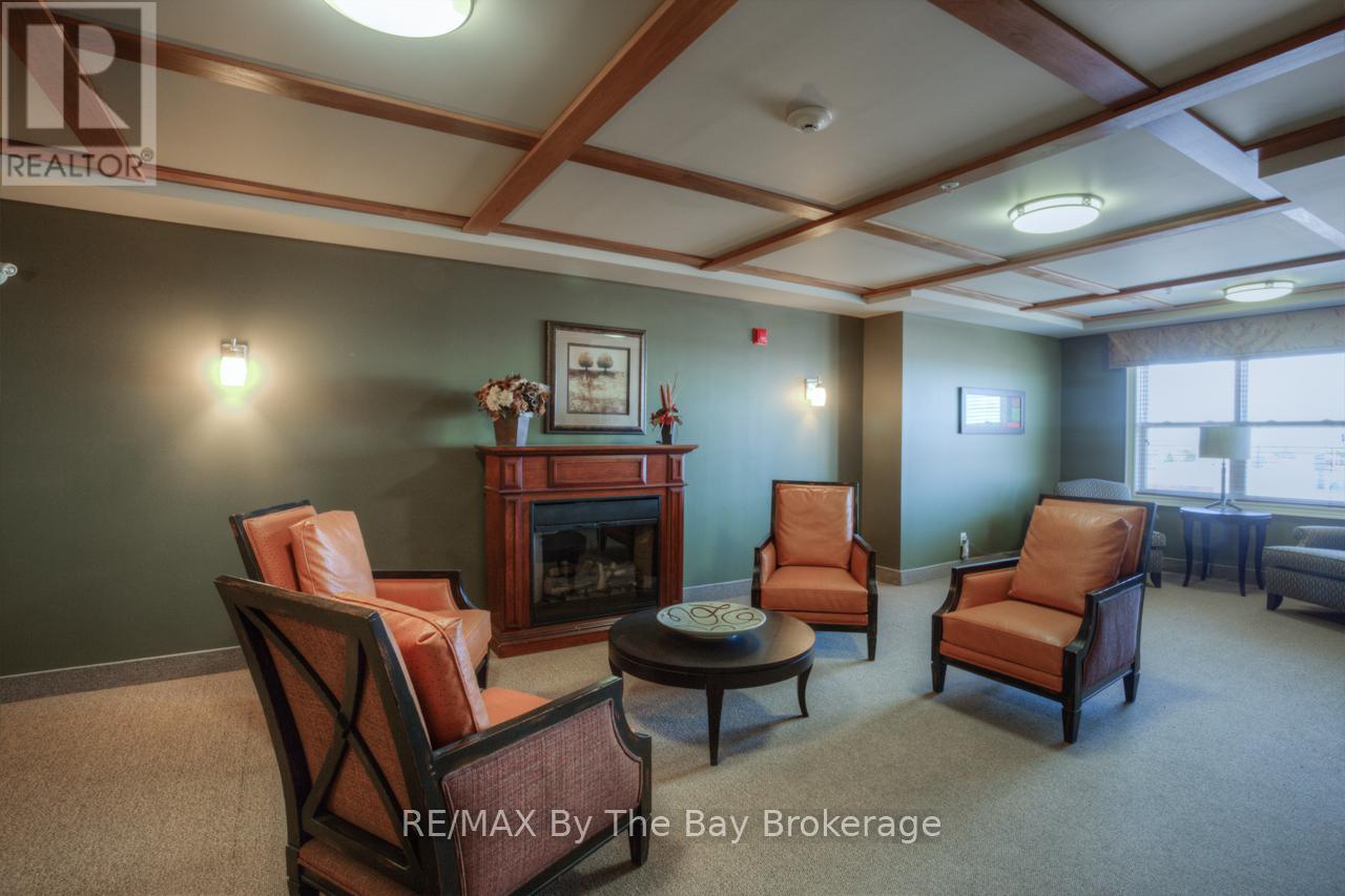 201 - 91 Raglan Avenue, Collingwood, Ontario  L9Y 4V3 - Photo 2 - S12087185