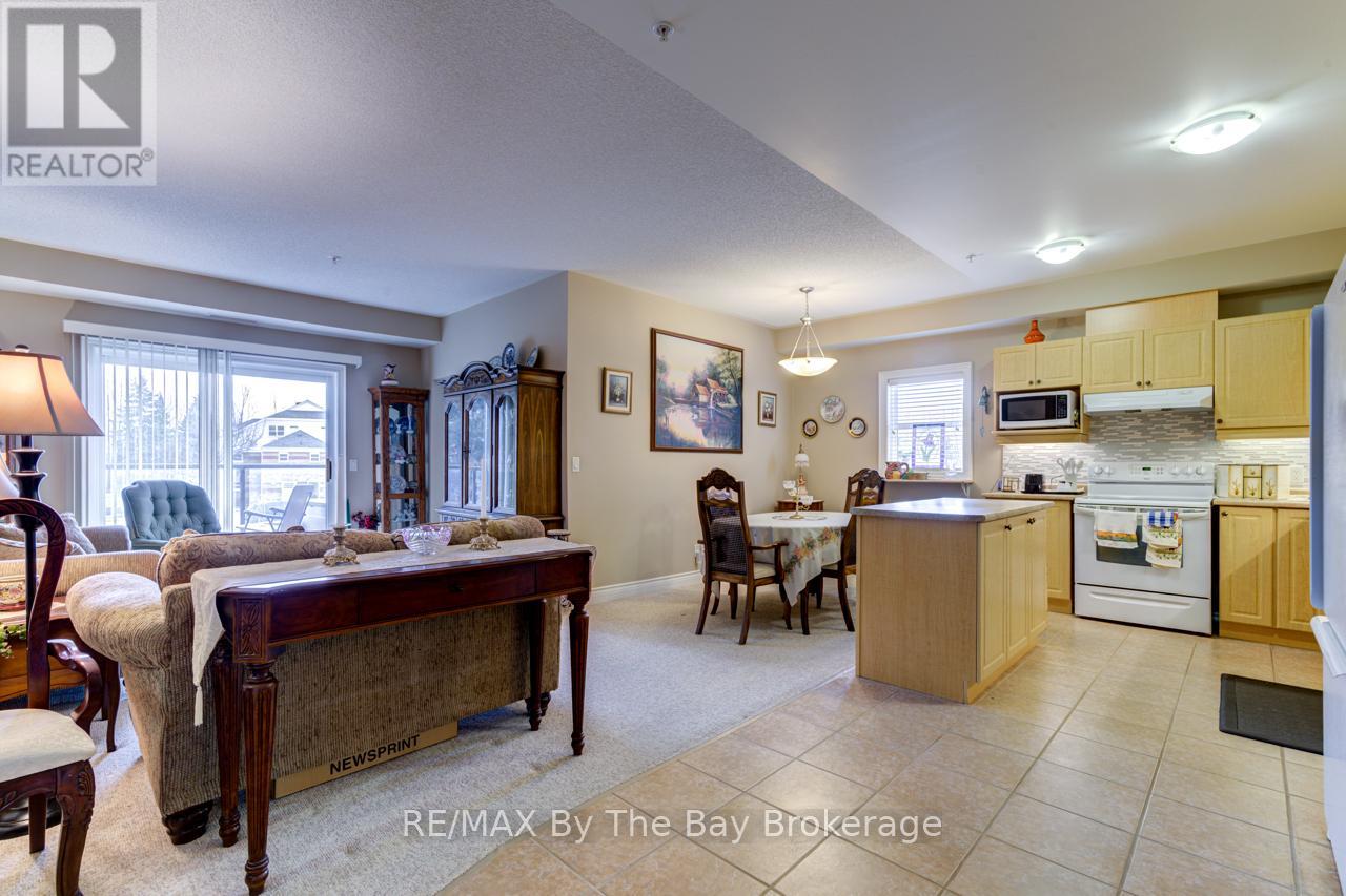 201 - 91 Raglan Avenue, Collingwood, Ontario  L9Y 4V3 - Photo 6 - S12087185