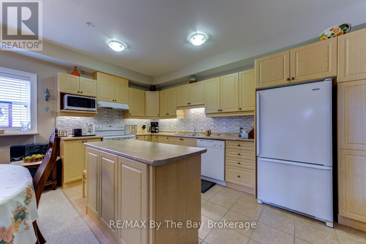 201 - 91 Raglan Avenue, Collingwood, Ontario  L9Y 4V3 - Photo 8 - S12087185
