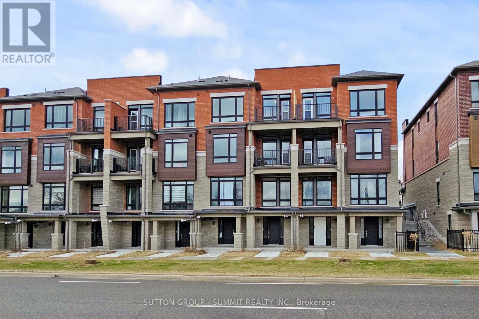 Property at 460 SALEM ROAD S image 3