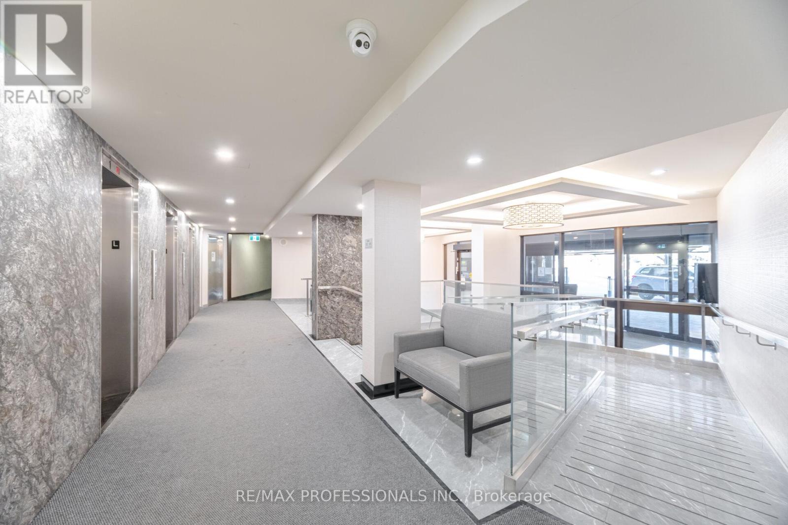 Property at 1411 - 714 THE WEST MALL image 3