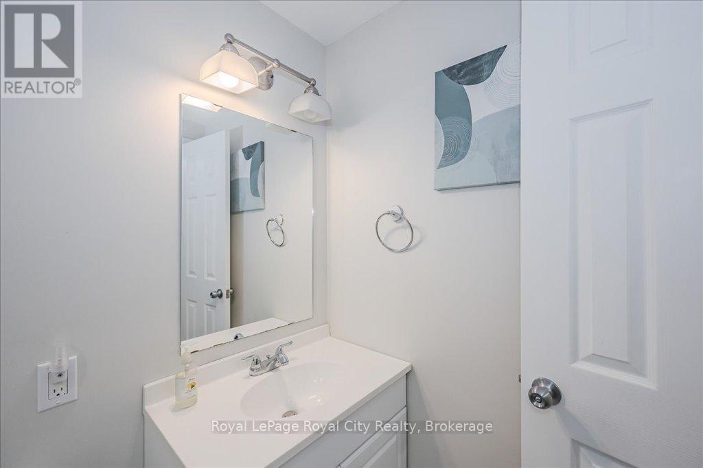 364 Cole Road, Guelph, Ontario  N1G 3K7 - Photo 34 - X12087180