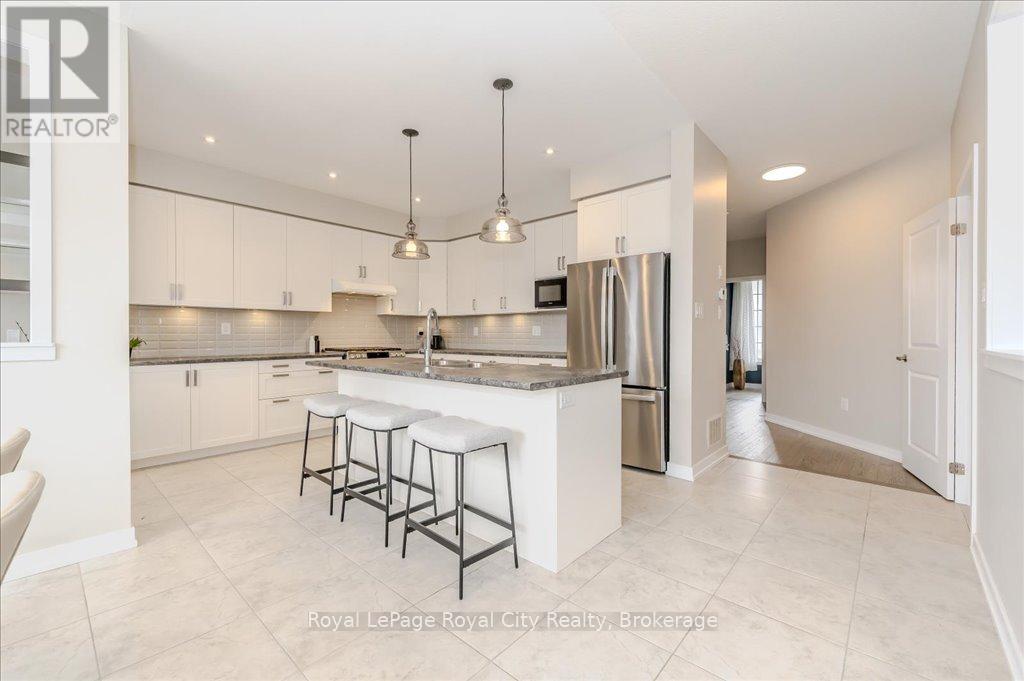 262 Dolman Street, Woolwich, Ontario  N0B 1M0 - Photo 10 - X12087202