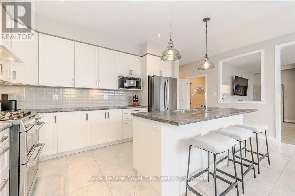 262 Dolman Street, Woolwich, Ontario  N0B 1M0 - Photo 13 - X12087202