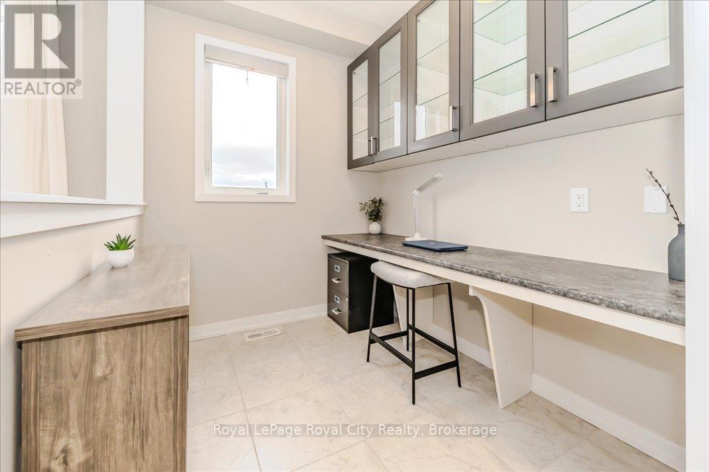 262 Dolman Street, Woolwich, Ontario  N0B 1M0 - Photo 16 - X12087202