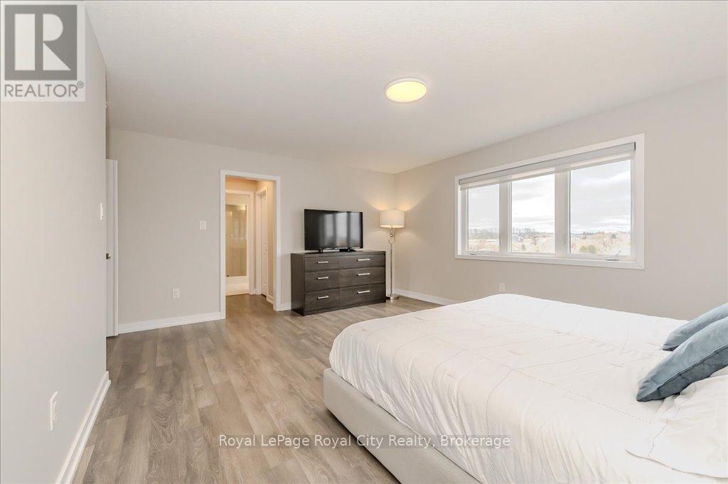 262 Dolman Street, Woolwich, Ontario  N0B 1M0 - Photo 22 - X12087202