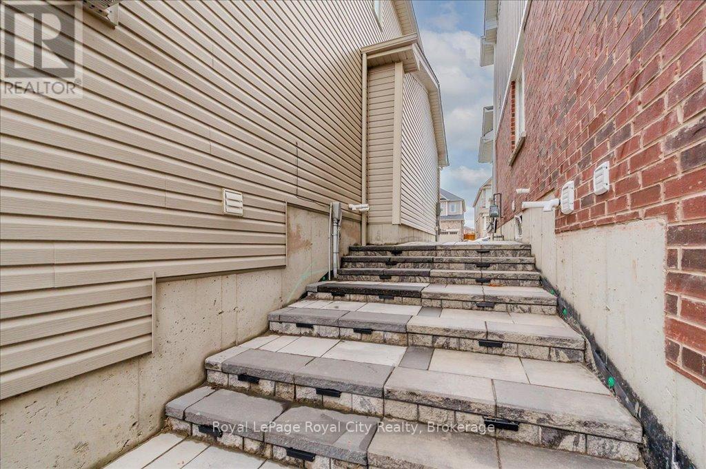 262 Dolman Street, Woolwich, Ontario  N0B 1M0 - Photo 42 - X12087202