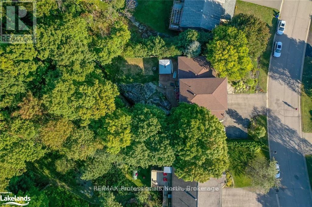 Property at 40 GLENWOOD DRIVE image 2