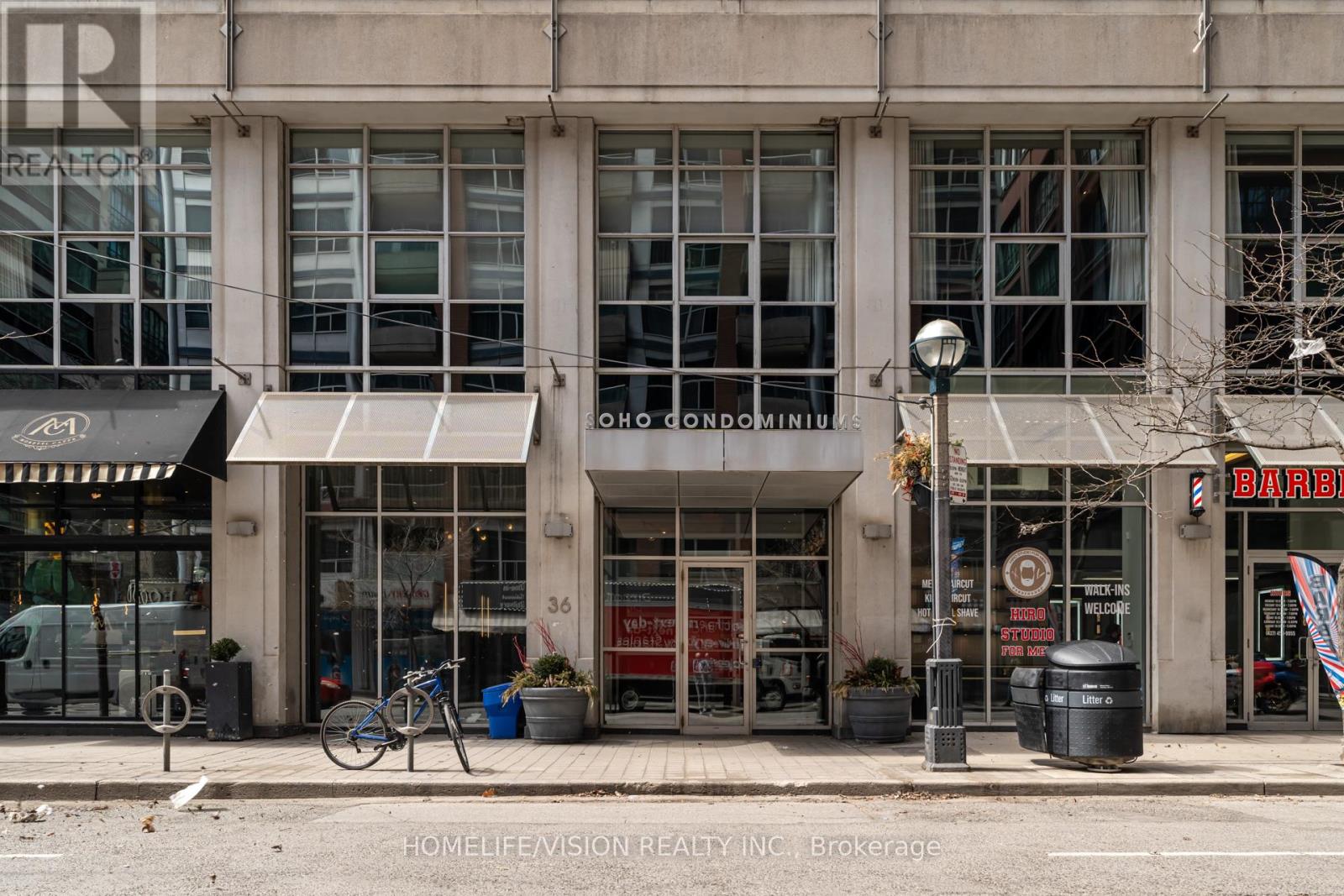 917 - 36 Blue Jays Way, Toronto, Ontario  M5V 3T3 - Photo 3 - C12087210