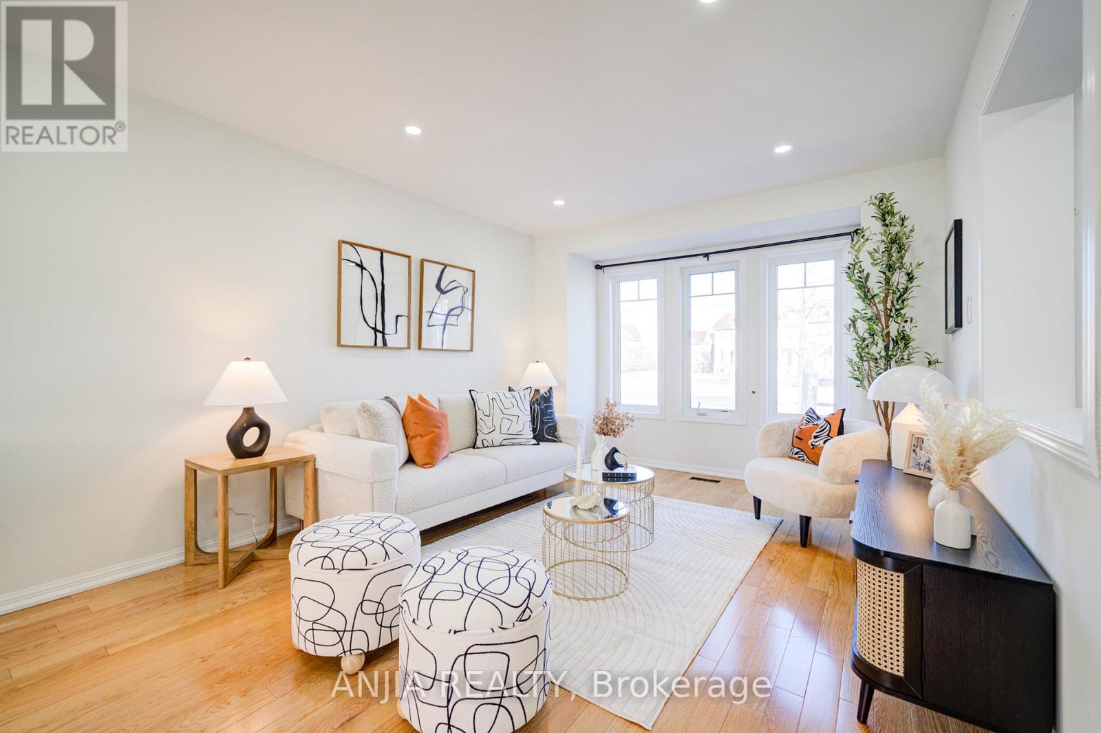 Property at 42 GAS LAMP LANE image 4