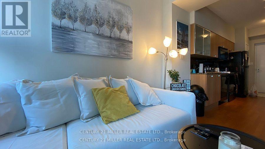 3110 - 38 Grenville Street, Toronto, Ontario  M4Y 1A5 - Photo 4 - C12031616