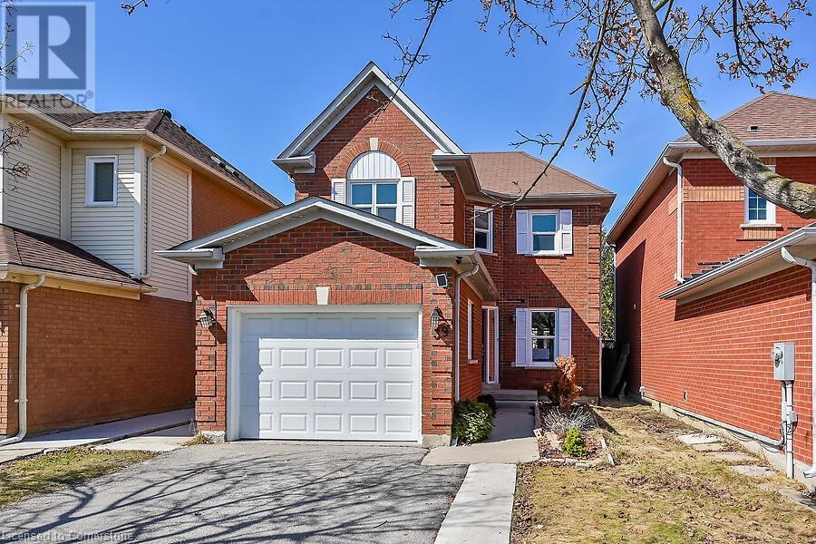 39 Blue Spruce Street, Brampton, Ontario  L6R 1C4 - Photo 2 - 40717452