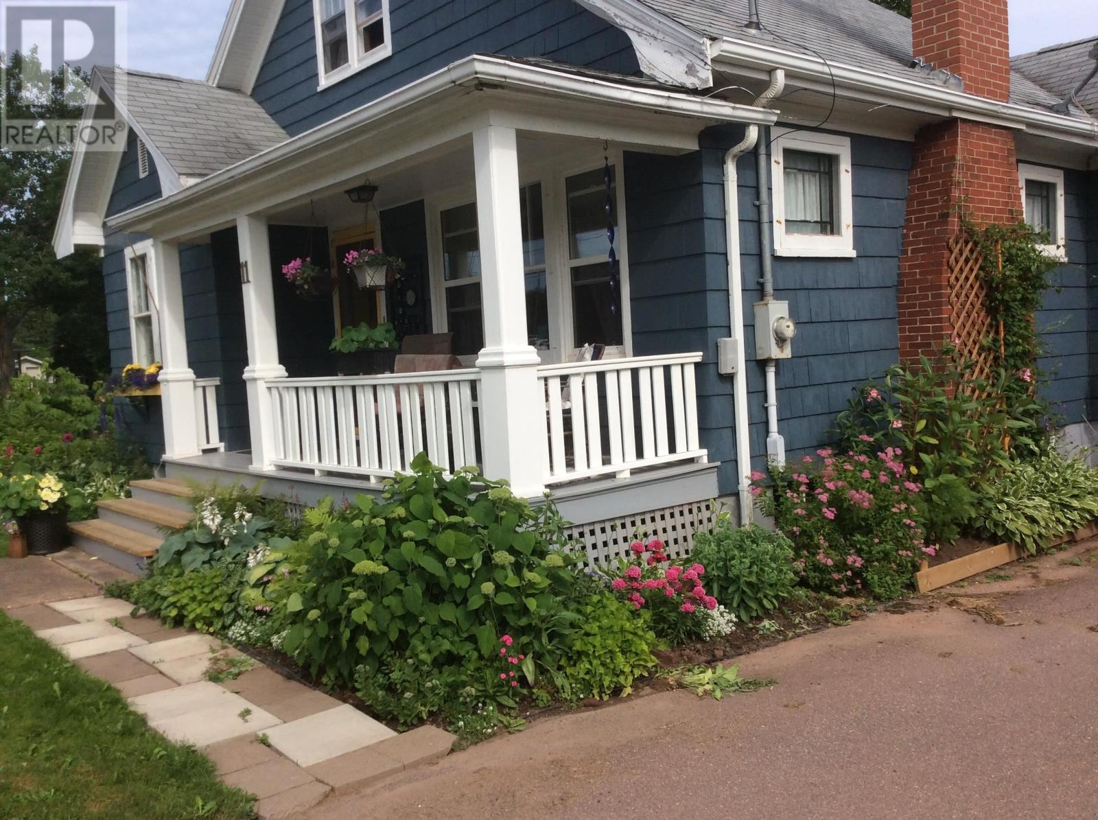Property at 11 BELLE Avenue image 1